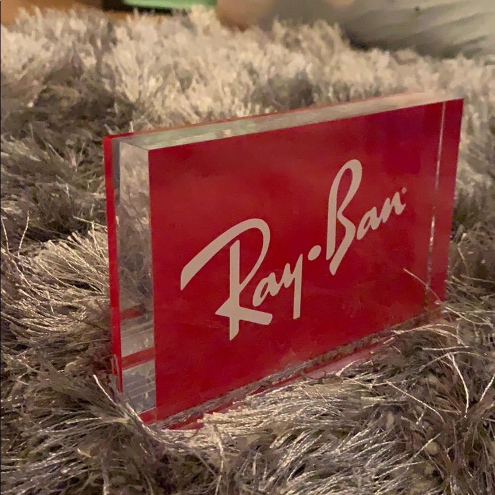 RayBan Logo/Display - Picture 2 of 7